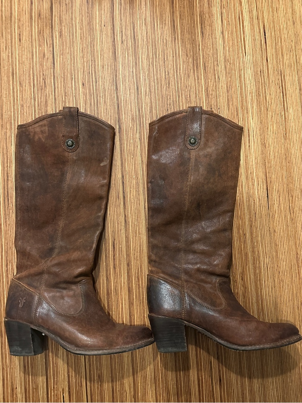 Frye Chestnut Brown Leather Boots with Block Heel - Picture 9 of 9